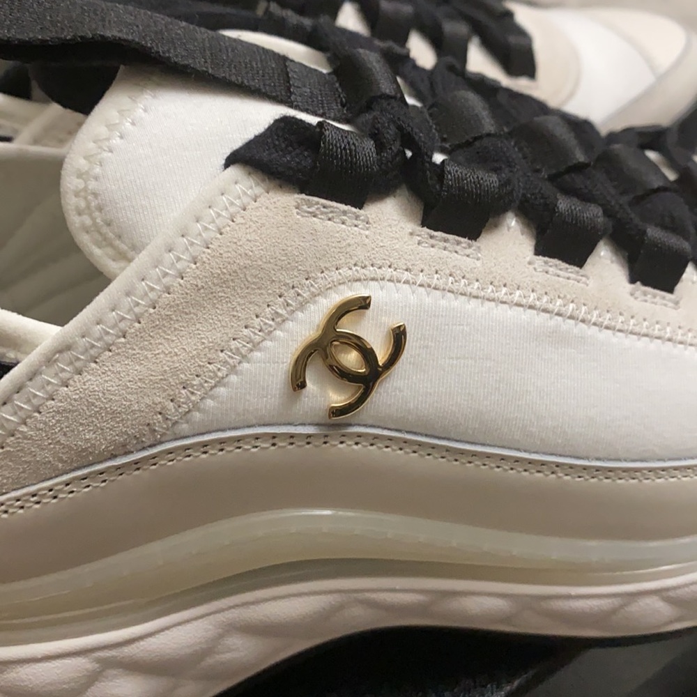 🔥NEW🔥 Chanel Velvet Calfskin Trainer Sneakers